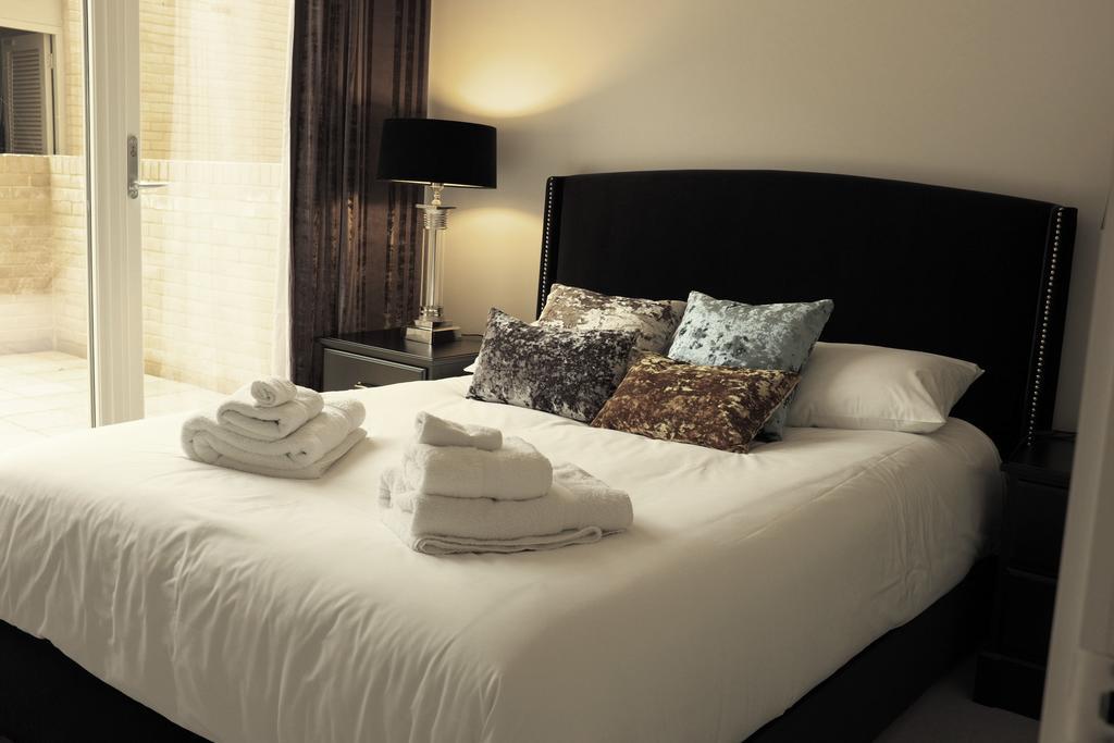 Pinnacle Residences- Vesta Apartments Кеймбридж Екстериор снимка