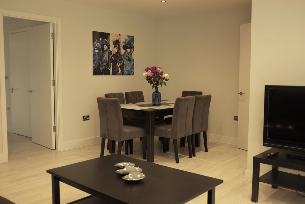 Pinnacle Residences- Vesta Apartments Кеймбридж Екстериор снимка
