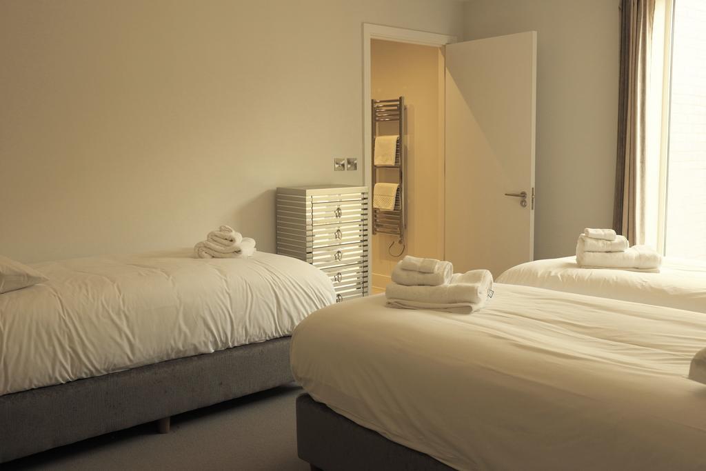 Pinnacle Residences- Vesta Apartments Кеймбридж Екстериор снимка