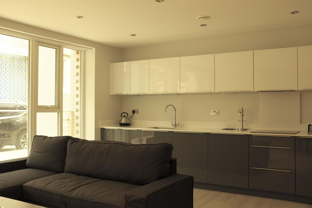 Pinnacle Residences- Vesta Apartments Кеймбридж Екстериор снимка